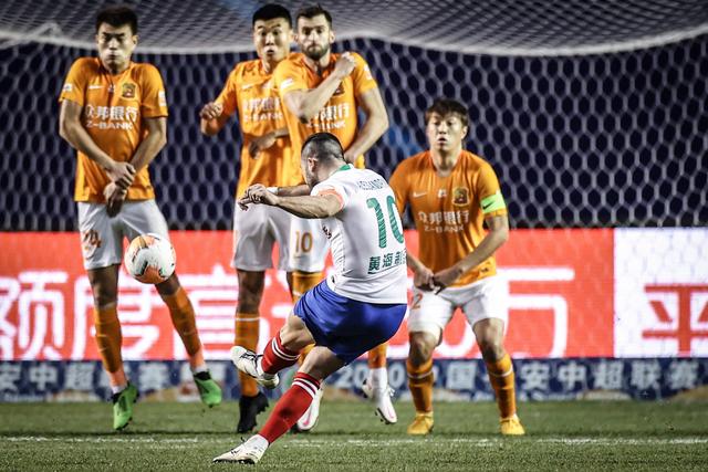 欧冠-利物浦2球落后3-2双杀 总分5-2第10次进决赛